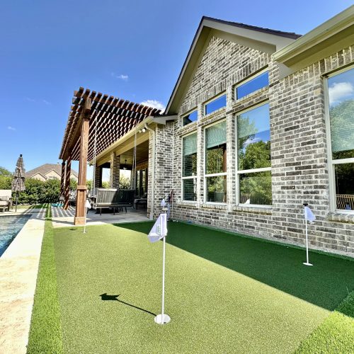 Outdoor space and pristine turf in Argyle 76226