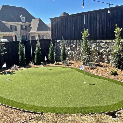 outdoor living space with putting green using turf in Flower Mound Texas 75022
